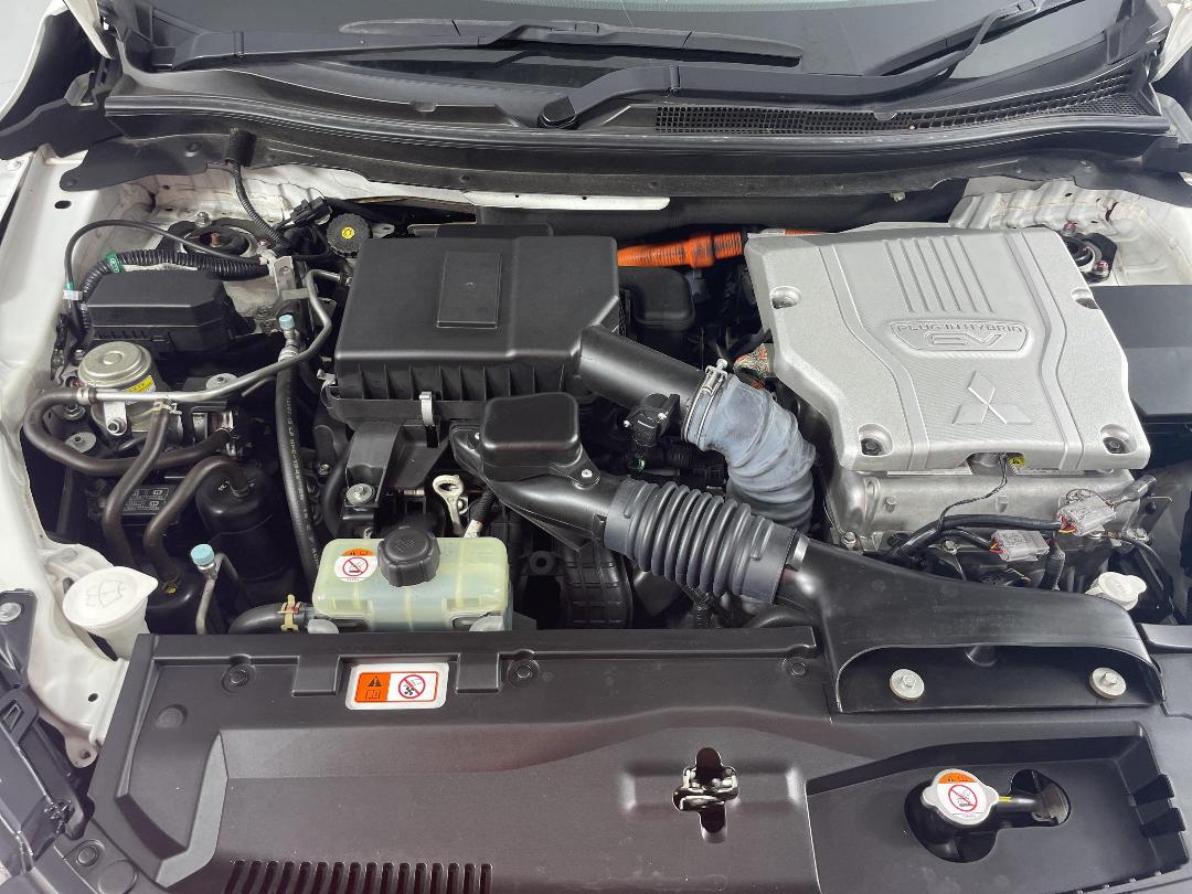 Photo '13' of Mitsubishi Eclipse Cross