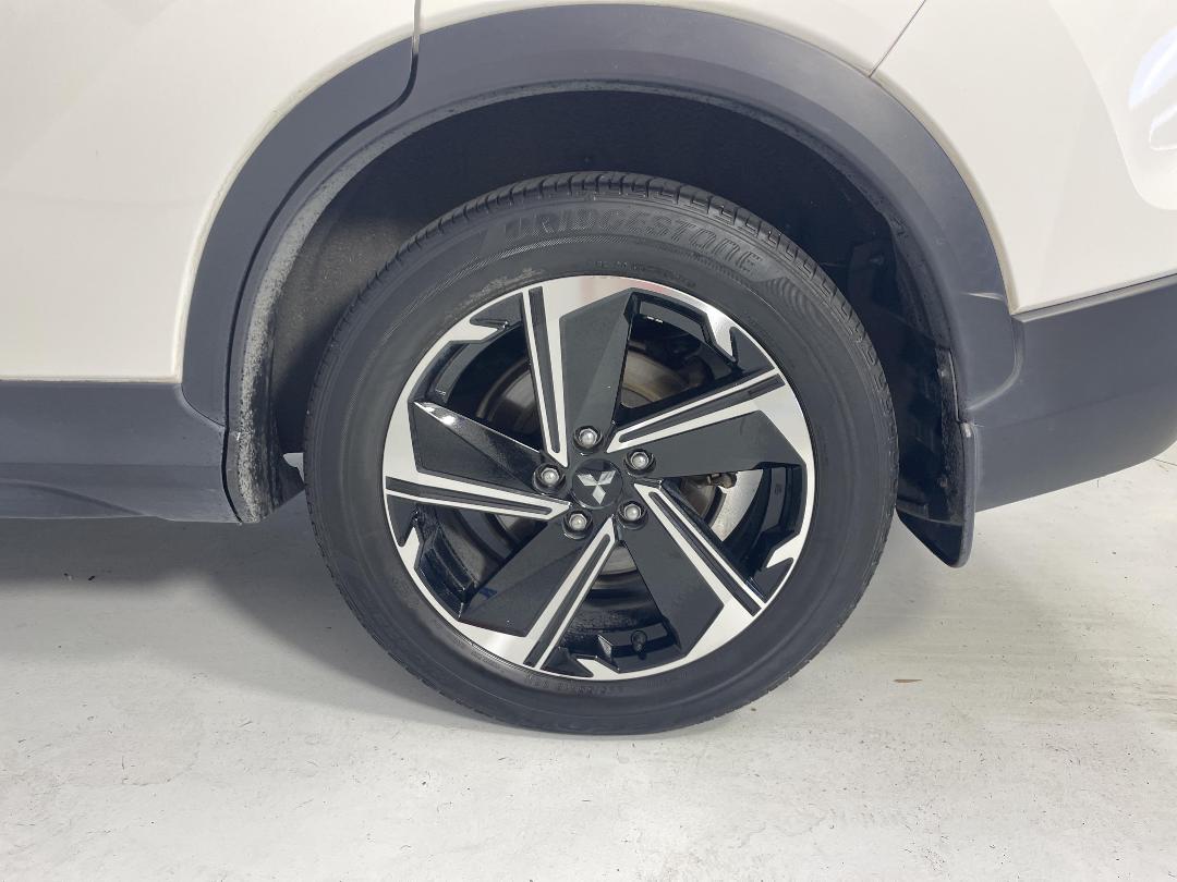 Photo '11' of Mitsubishi Eclipse Cross