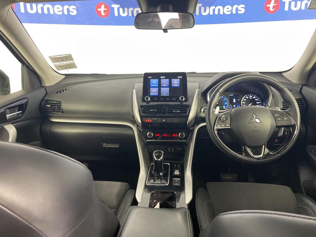 Photo '17' of Mitsubishi Eclipse Cross