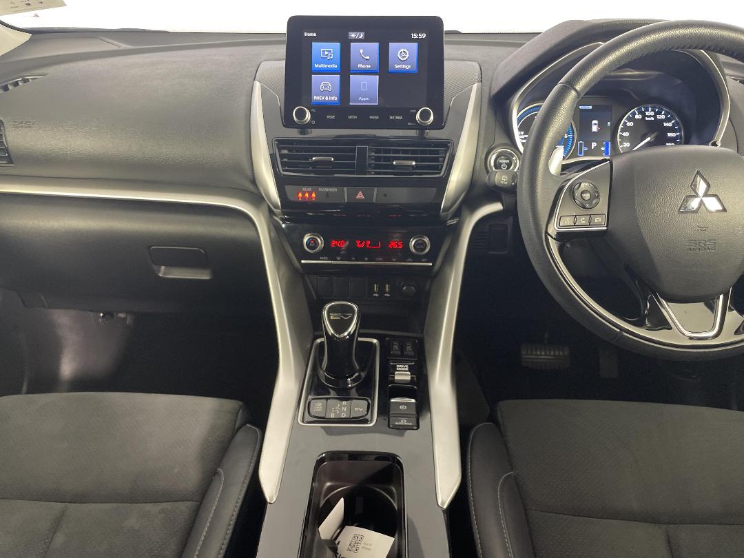 Photo '18' of Mitsubishi Eclipse Cross