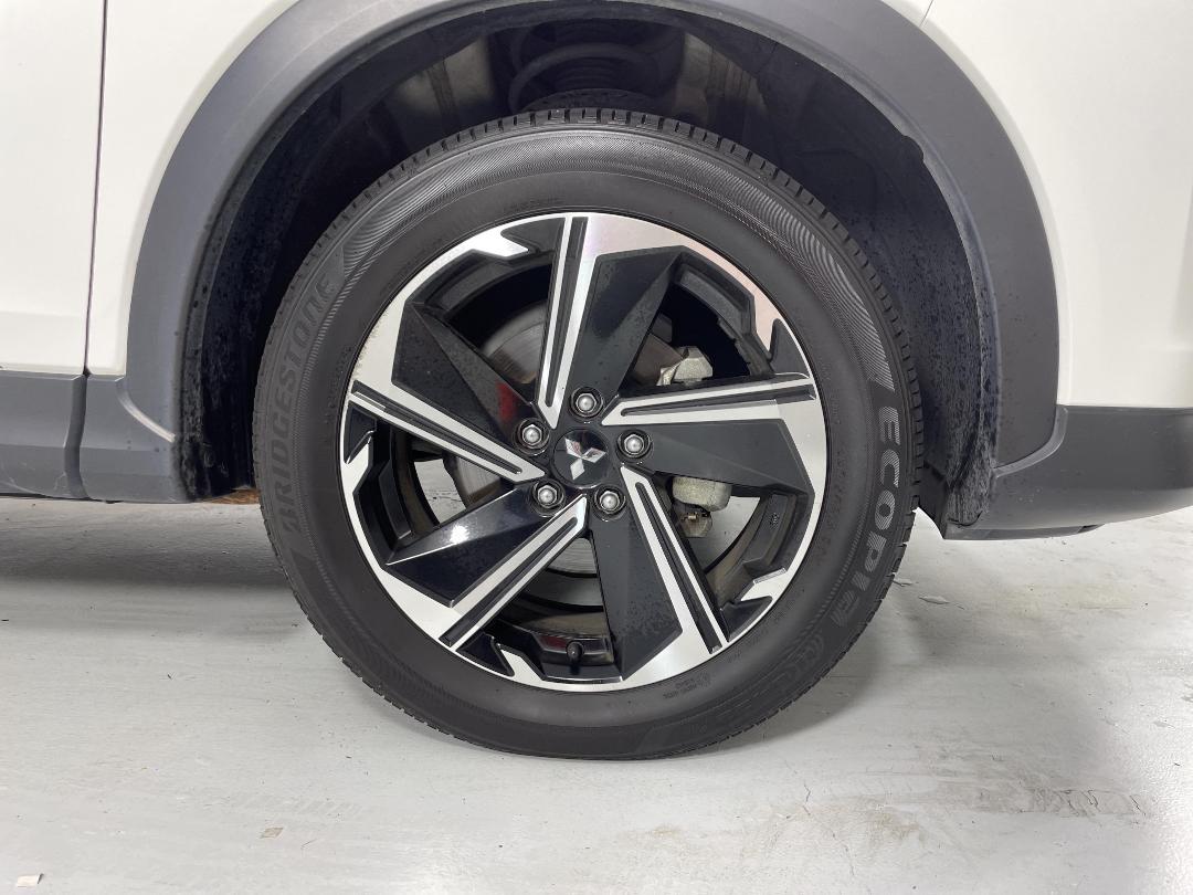 Photo '9' of Mitsubishi Eclipse Cross Photo '9' of Mitsubishi Eclipse Cross