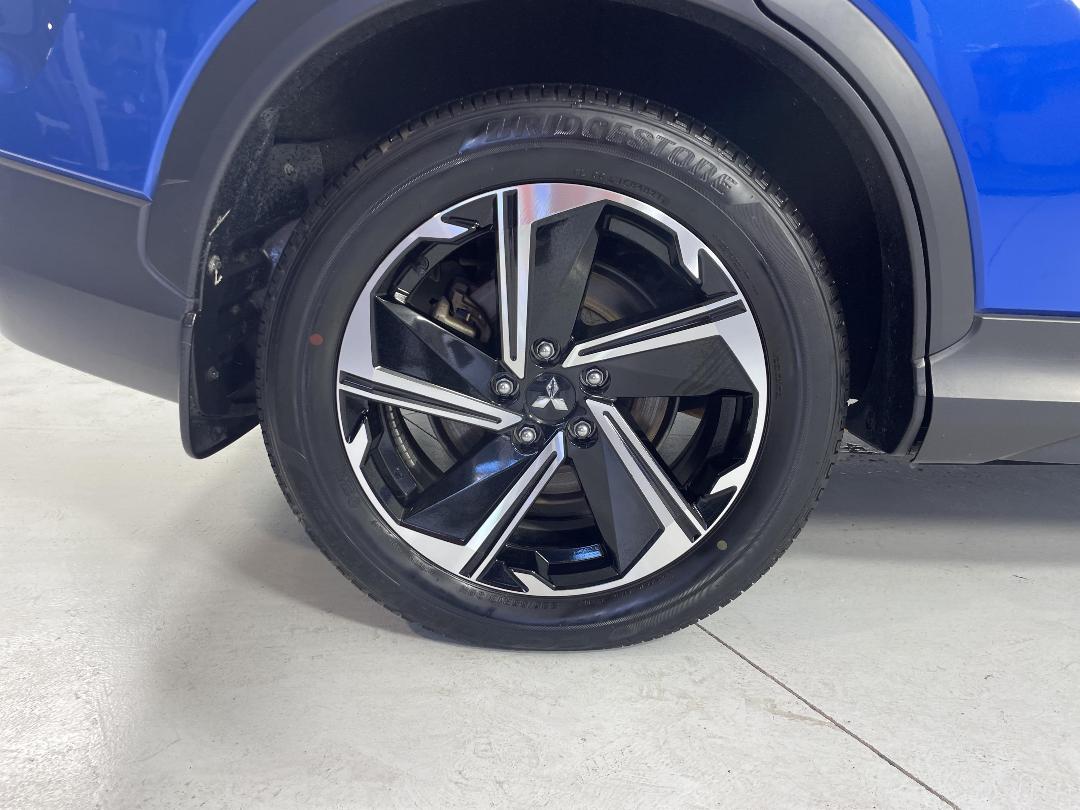 Photo '12' of Mitsubishi Eclipse Cross