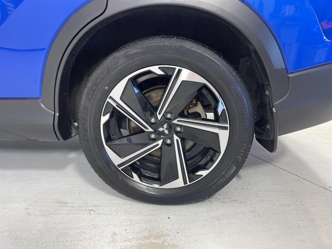 Photo '11' of Mitsubishi Eclipse Cross