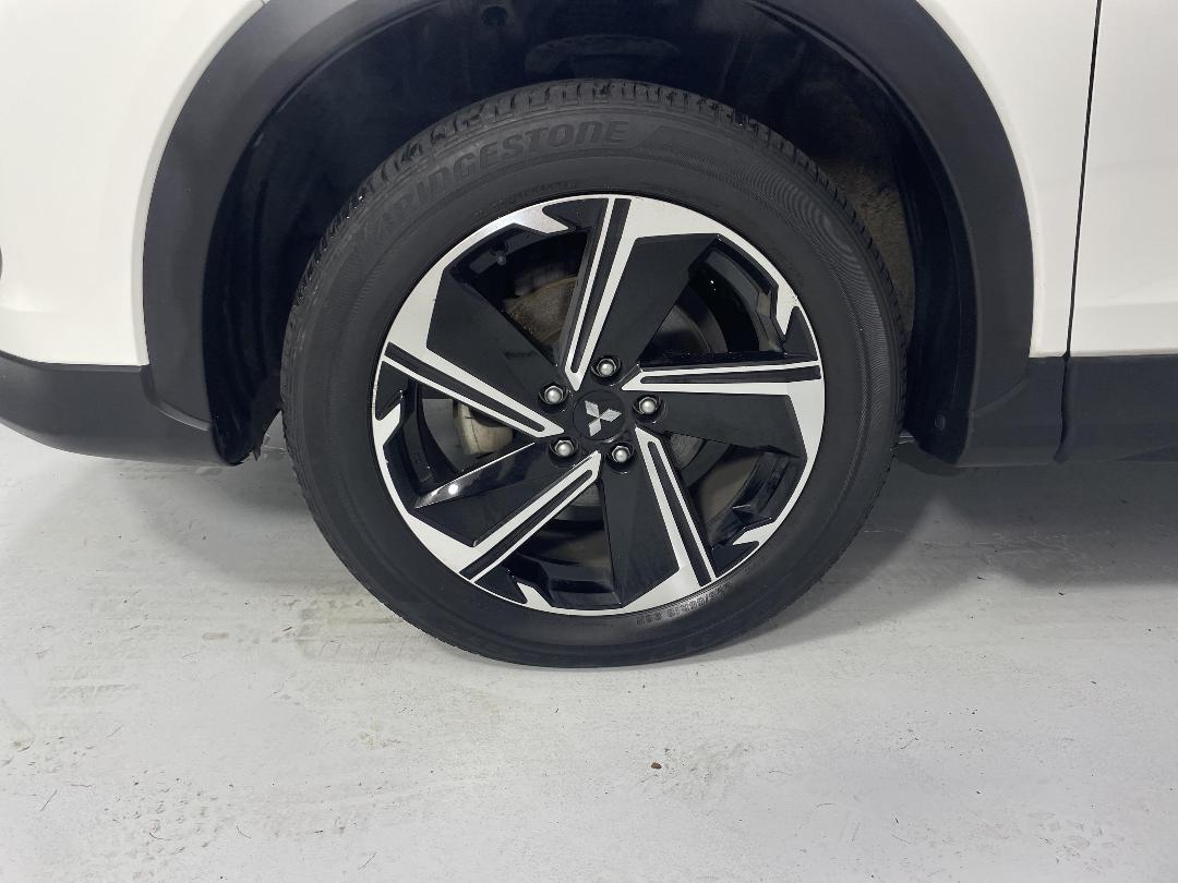 Photo '10' of Mitsubishi Eclipse Cross