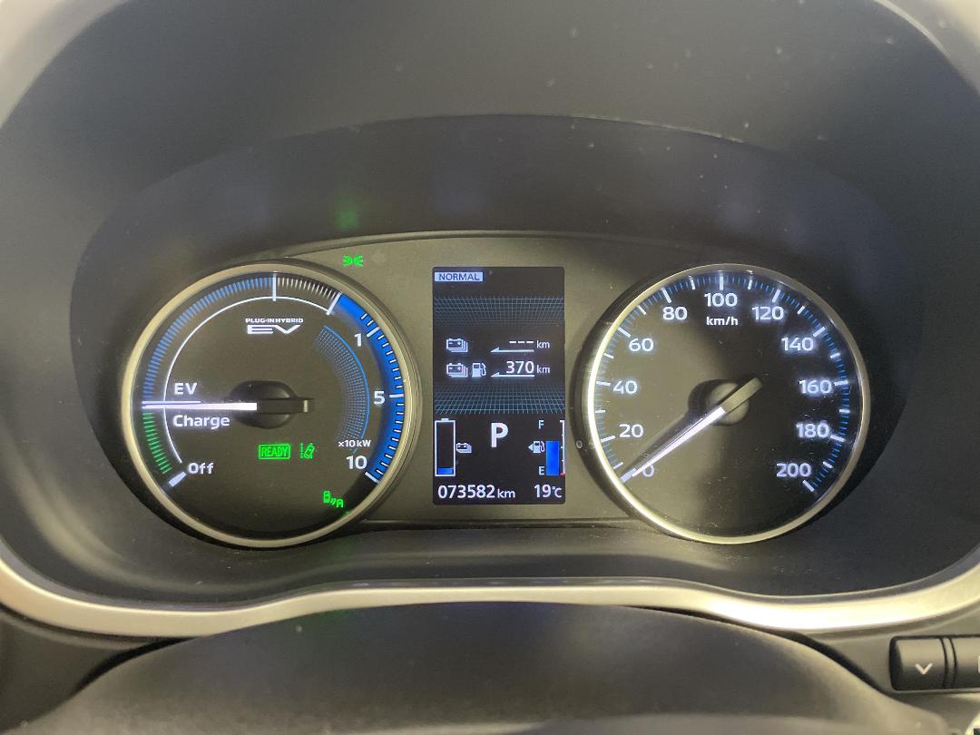 Photo '21' of Mitsubishi Eclipse Cross