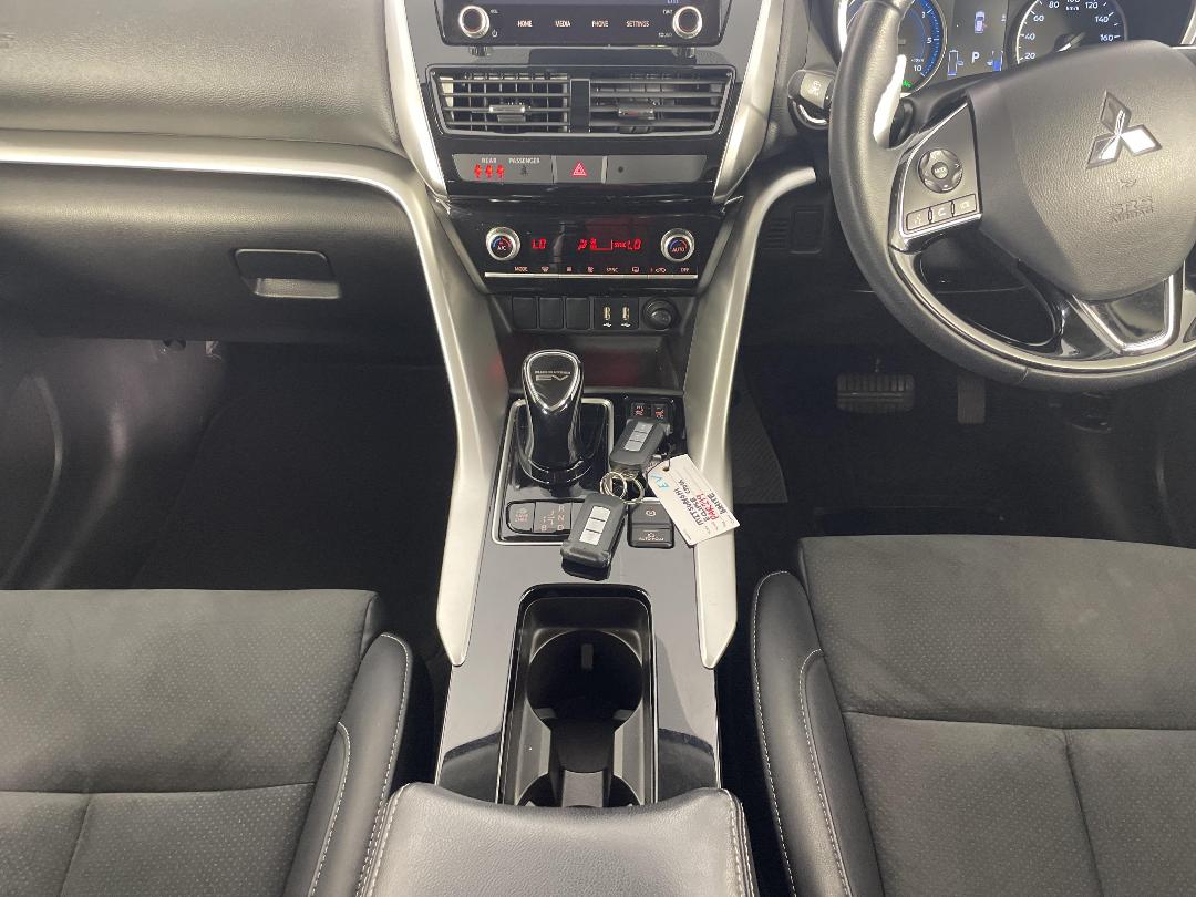 Photo '18' of Mitsubishi Eclipse Cross