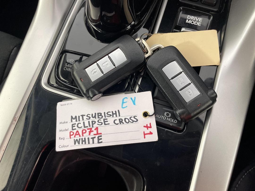 Photo '22' of Mitsubishi Eclipse Cross