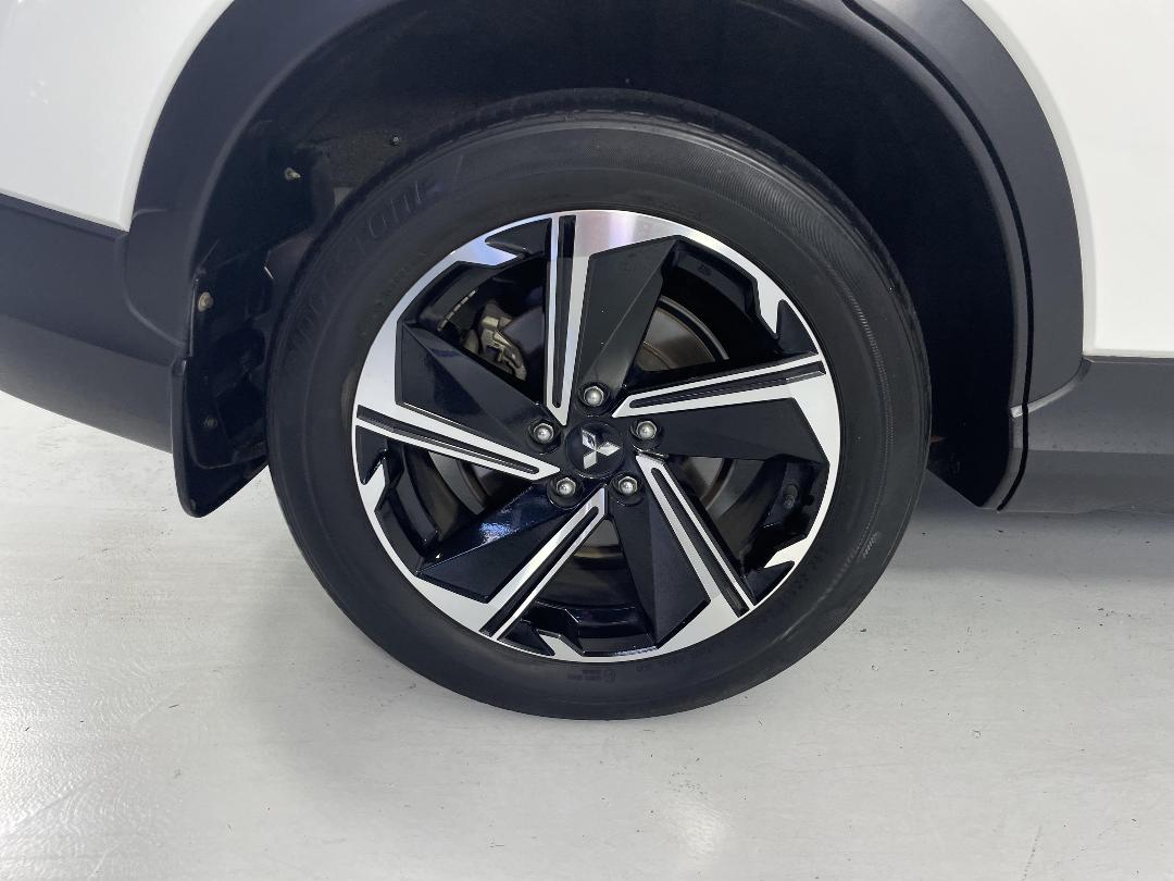 Photo '12' of Mitsubishi Eclipse Cross