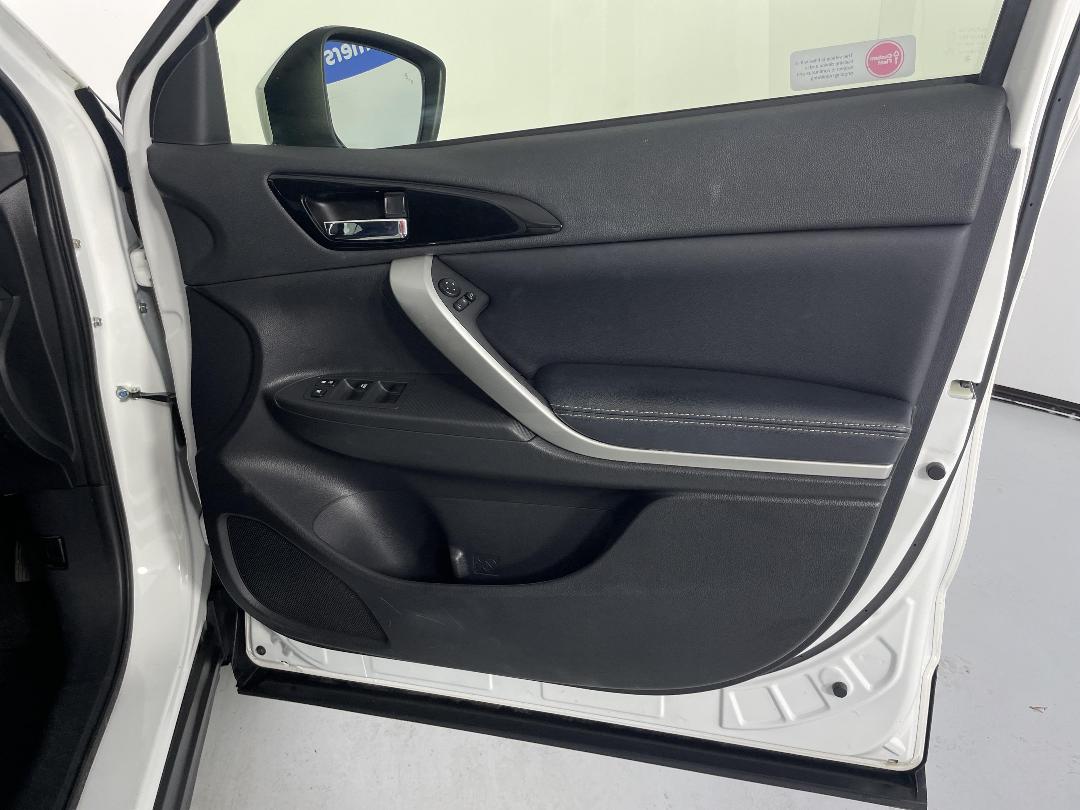 Photo '15' of Mitsubishi Eclipse Cross