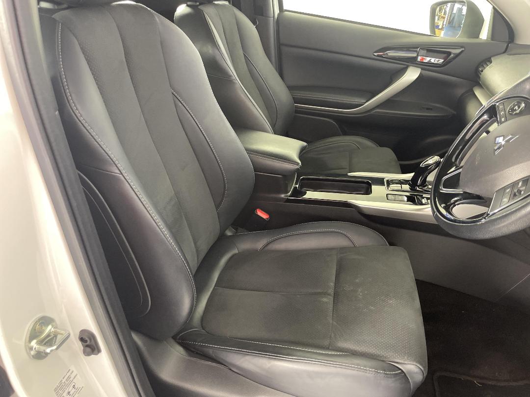 Photo '16' of Mitsubishi Eclipse Cross