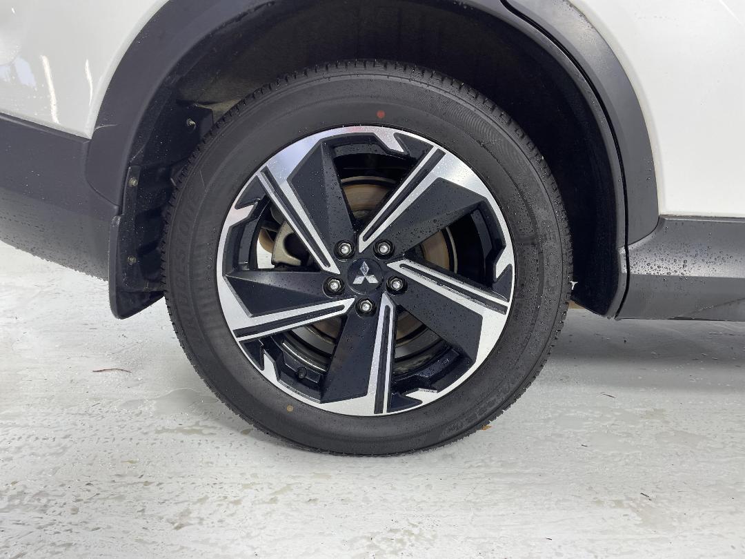 Photo '12' of Mitsubishi Eclipse Cross