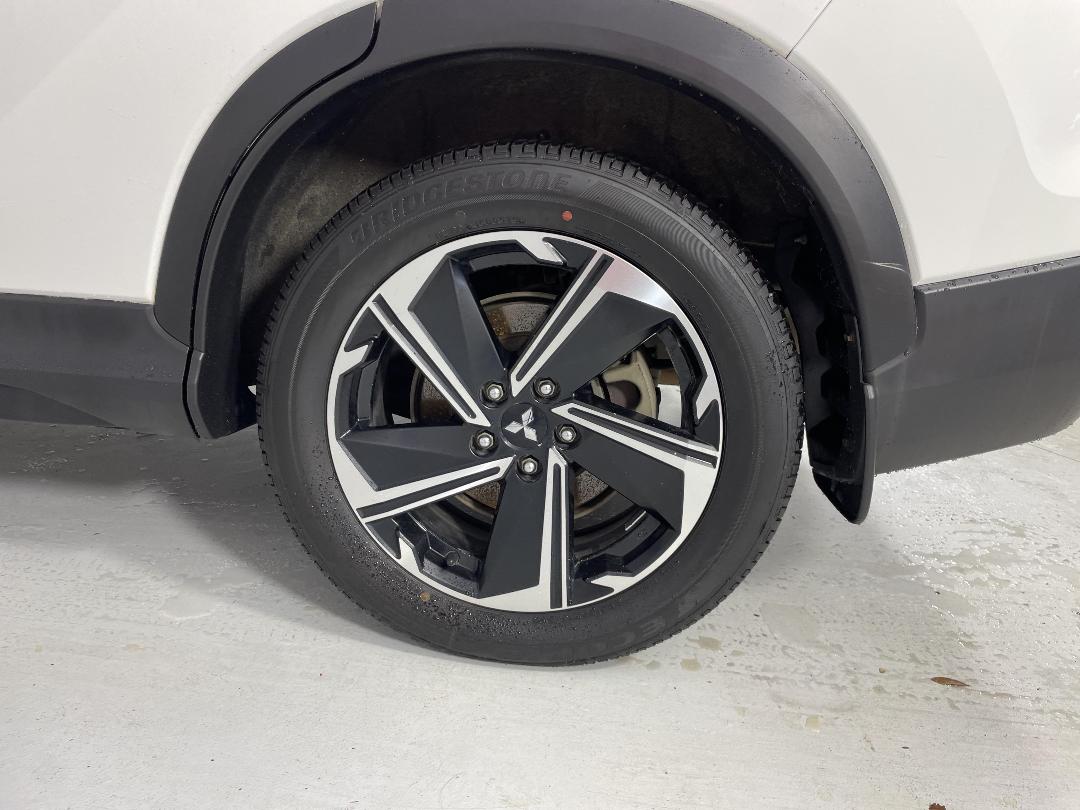 Photo '11' of Mitsubishi Eclipse Cross