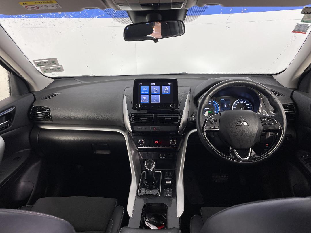 Photo '17' of Mitsubishi Eclipse Cross