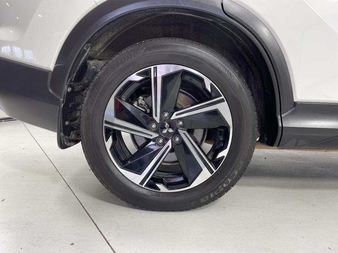 Photo '12' of Mitsubishi Eclipse Cross Photo '12' of Mitsubishi Eclipse Cross