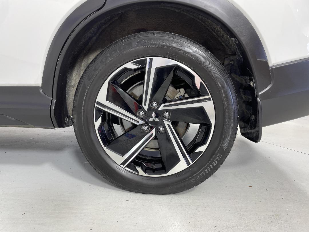 Photo '11' of Mitsubishi Eclipse Cross Photo '11' of Mitsubishi Eclipse Cross