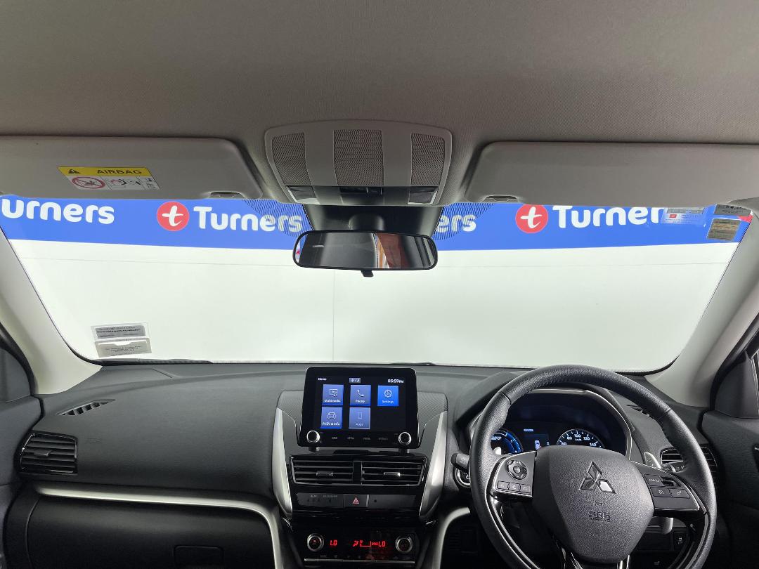 Photo '17' of Mitsubishi Eclipse Cross Photo '17' of Mitsubishi Eclipse Cross