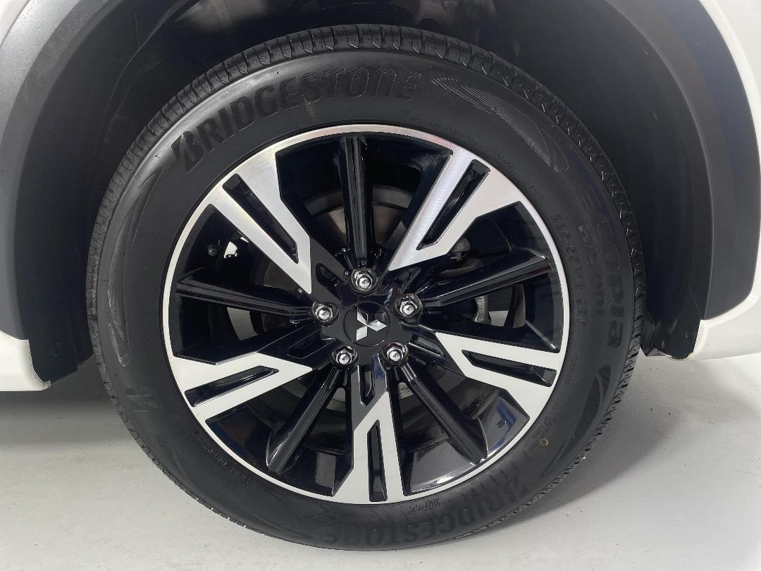 Photo '9' of Mitsubishi Eclipse Cross