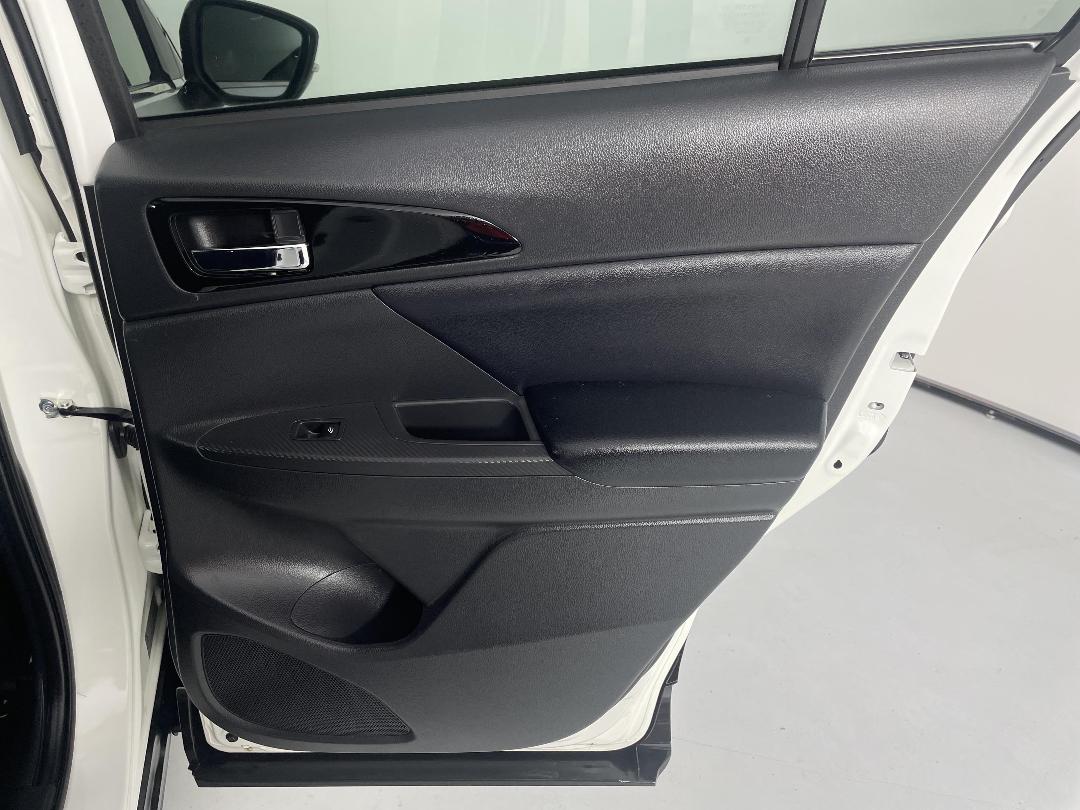 Photo '19' of Mitsubishi Eclipse Cross