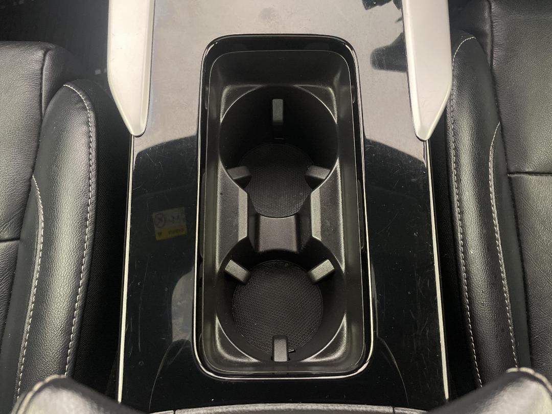 Photo '23' of Mitsubishi Eclipse Cross