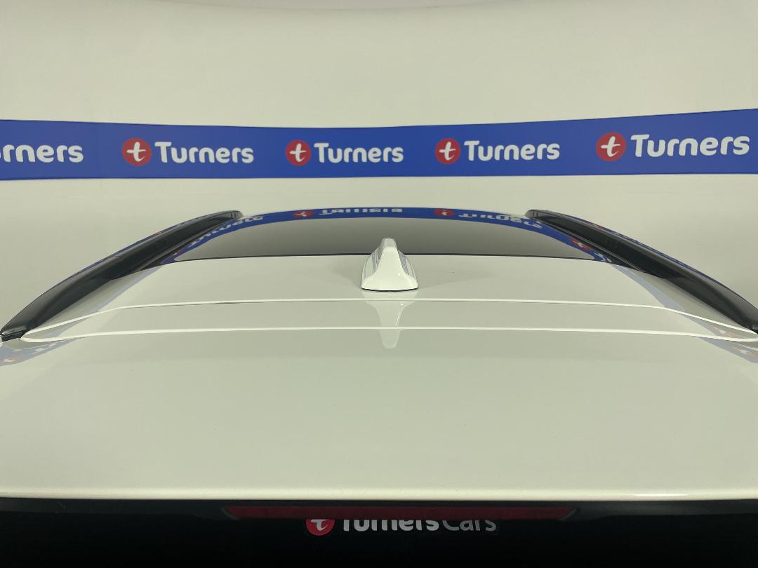 Photo '35' of Mitsubishi Eclipse Cross