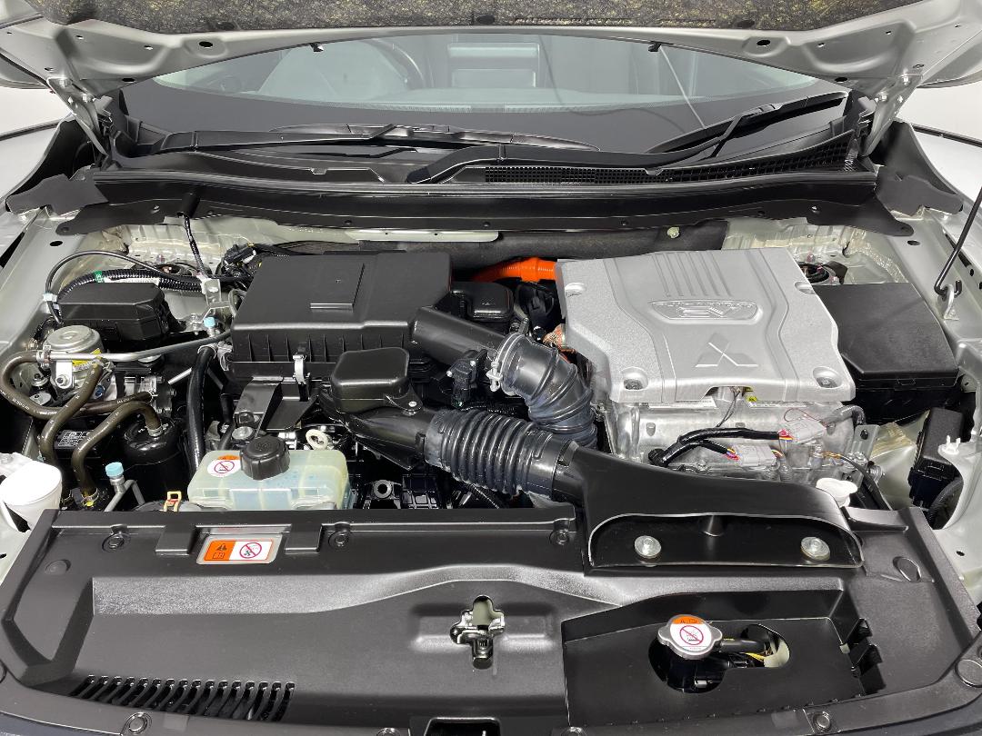 Photo '13' of Mitsubishi Eclipse Cross