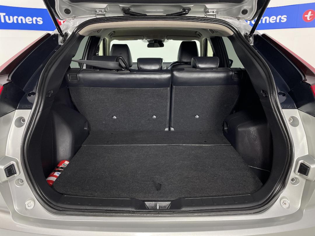 Photo '14' of Mitsubishi Eclipse Cross