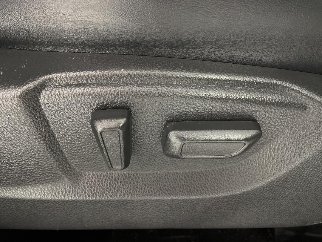 Photo '23' of Mitsubishi Eclipse Cross