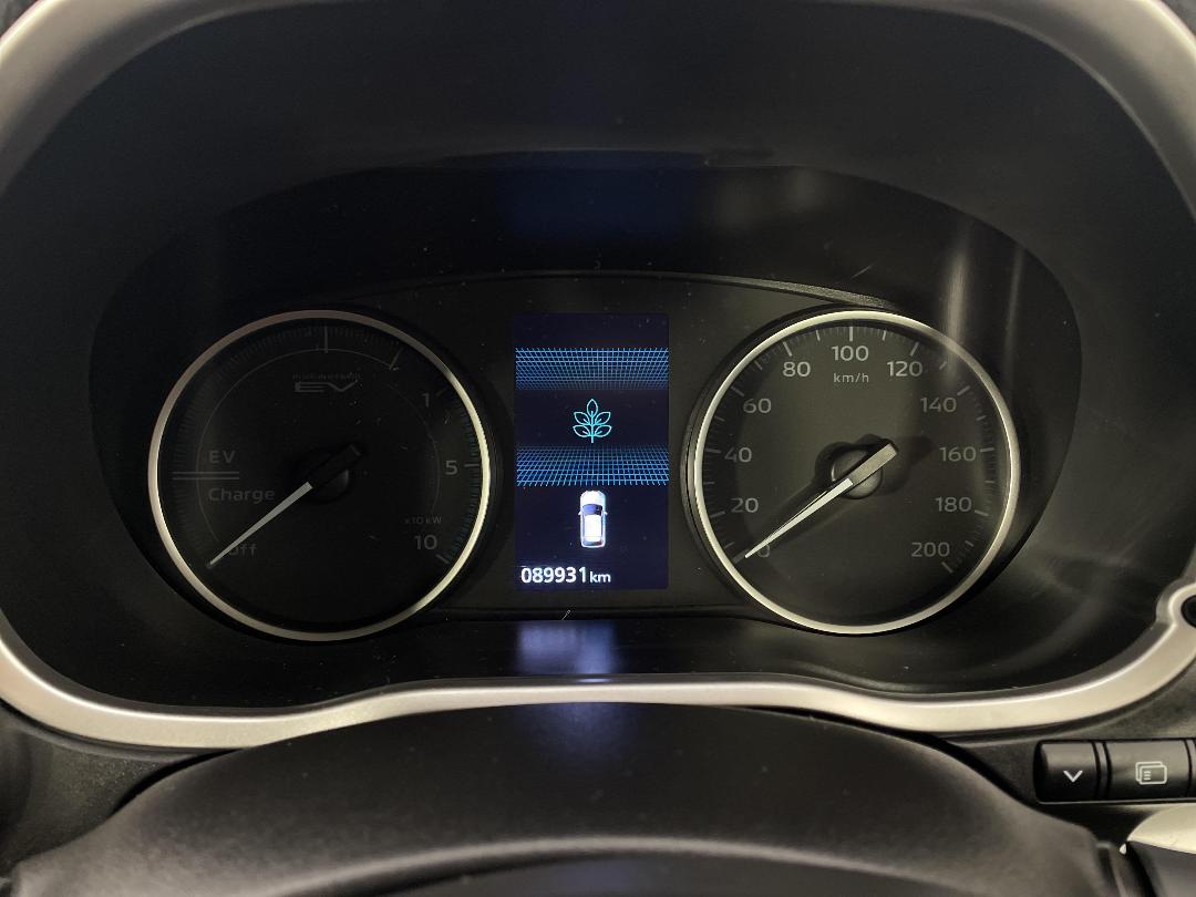 Photo '21' of Mitsubishi Eclipse Cross