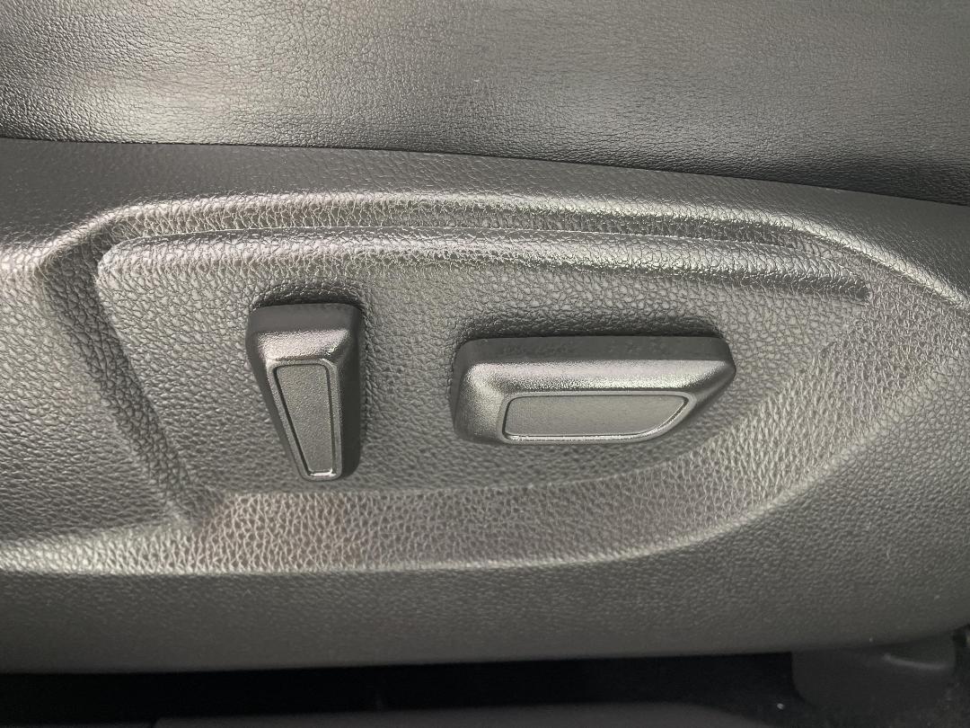 Photo '23' of Mitsubishi Eclipse Cross