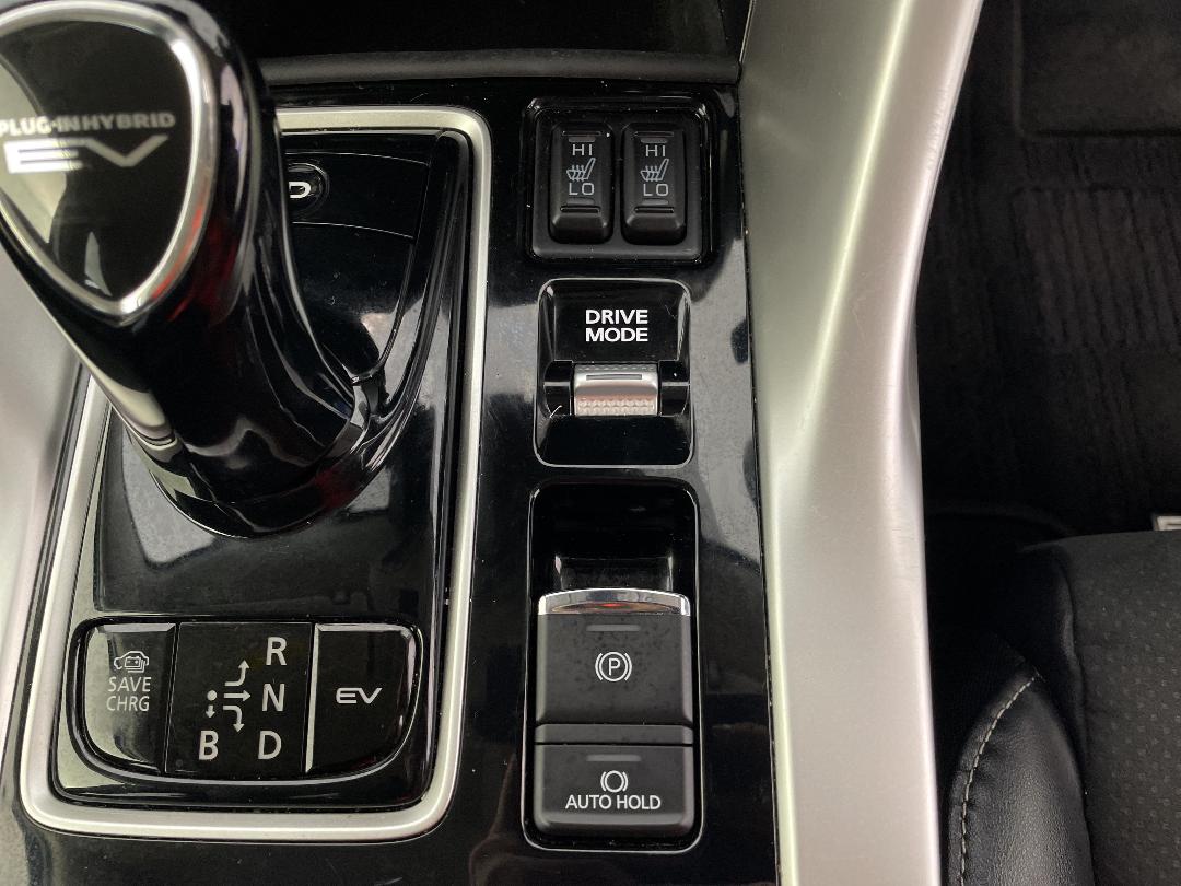 Photo '27' of Mitsubishi Eclipse Cross