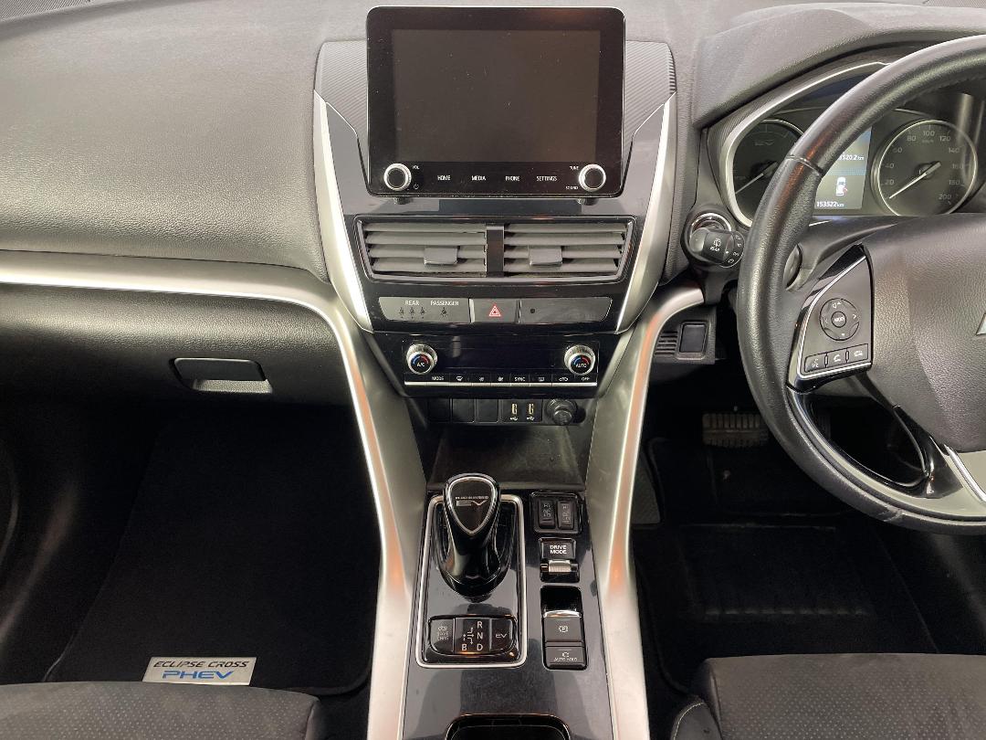 Photo '18' of Mitsubishi Eclipse Cross