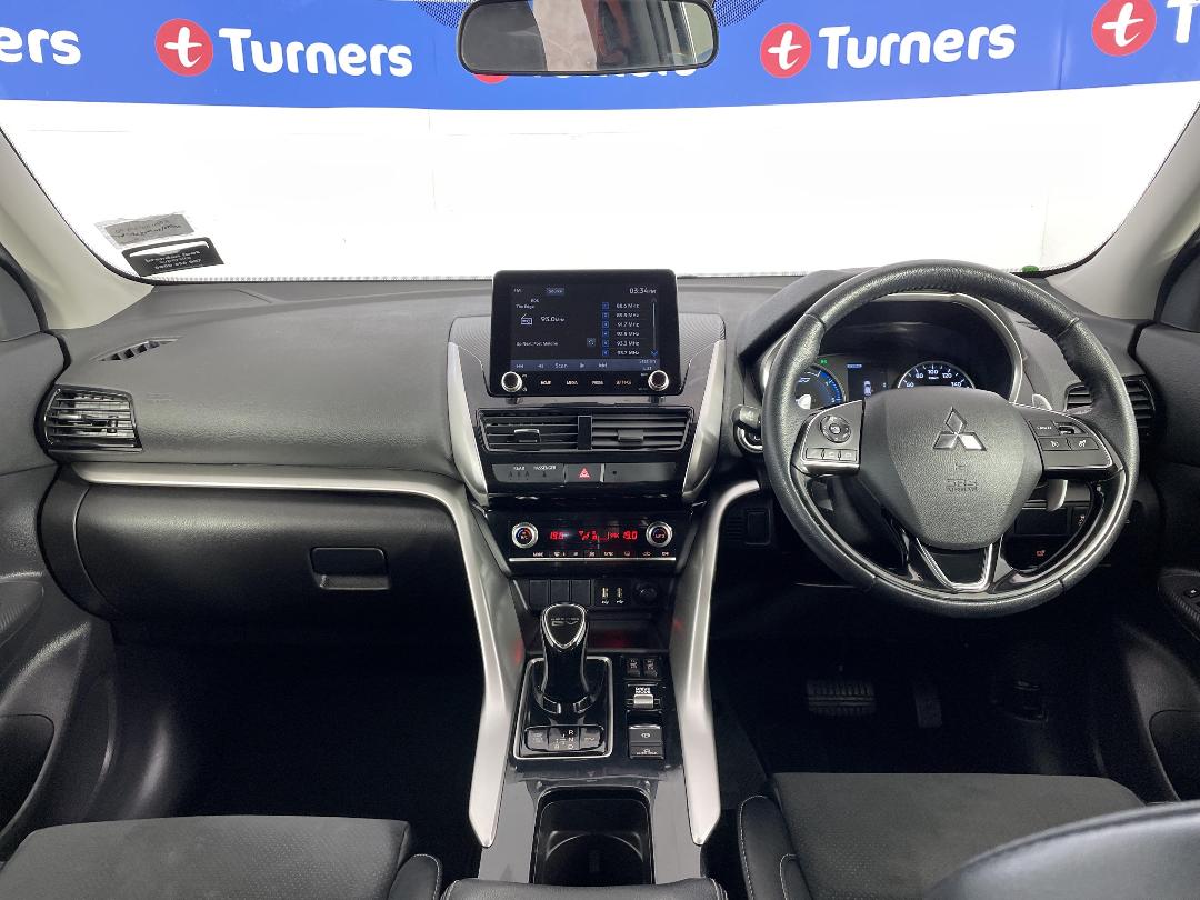 Photo '17' of Mitsubishi Eclipse Cross