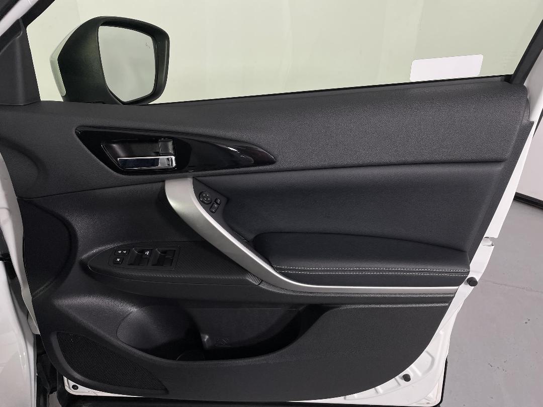 Photo '15' of Mitsubishi Eclipse Cross