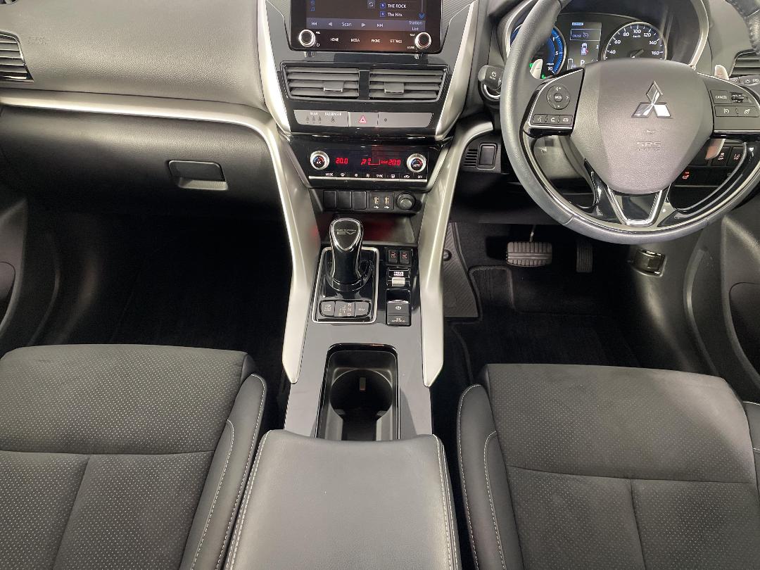 Photo '18' of Mitsubishi Eclipse Cross