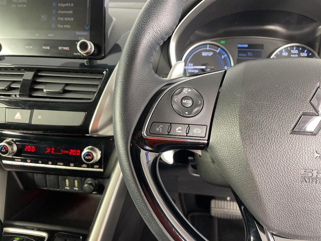 Photo '28' of Mitsubishi Eclipse Cross