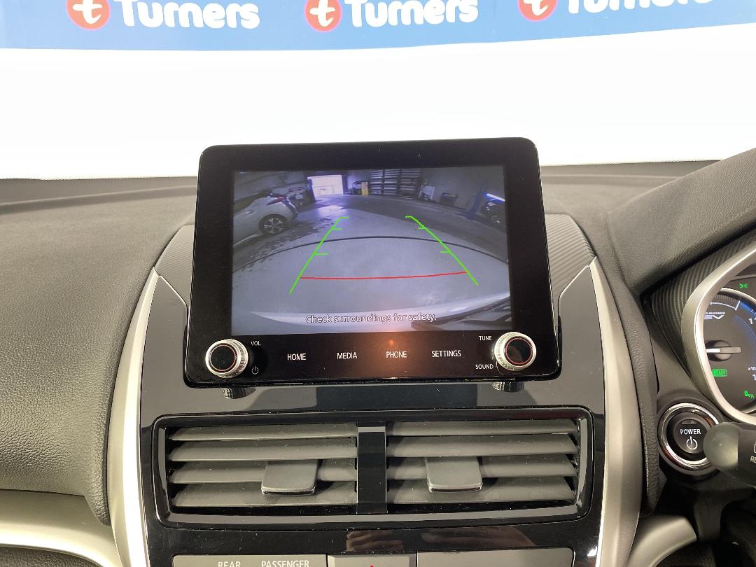 Photo '32' of Mitsubishi Eclipse Cross