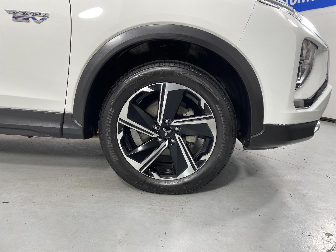 Photo '9' of Mitsubishi Eclipse Cross