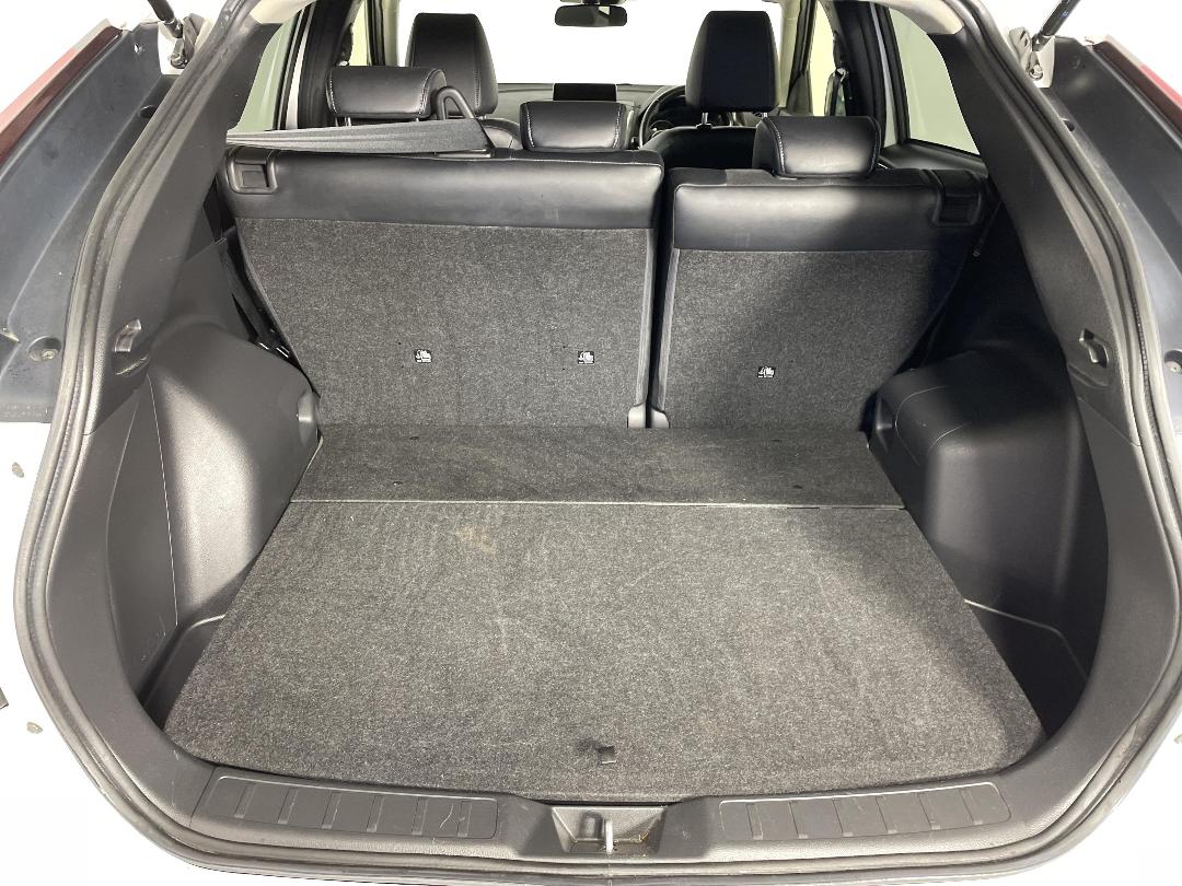 Photo '14' of Mitsubishi Eclipse Cross