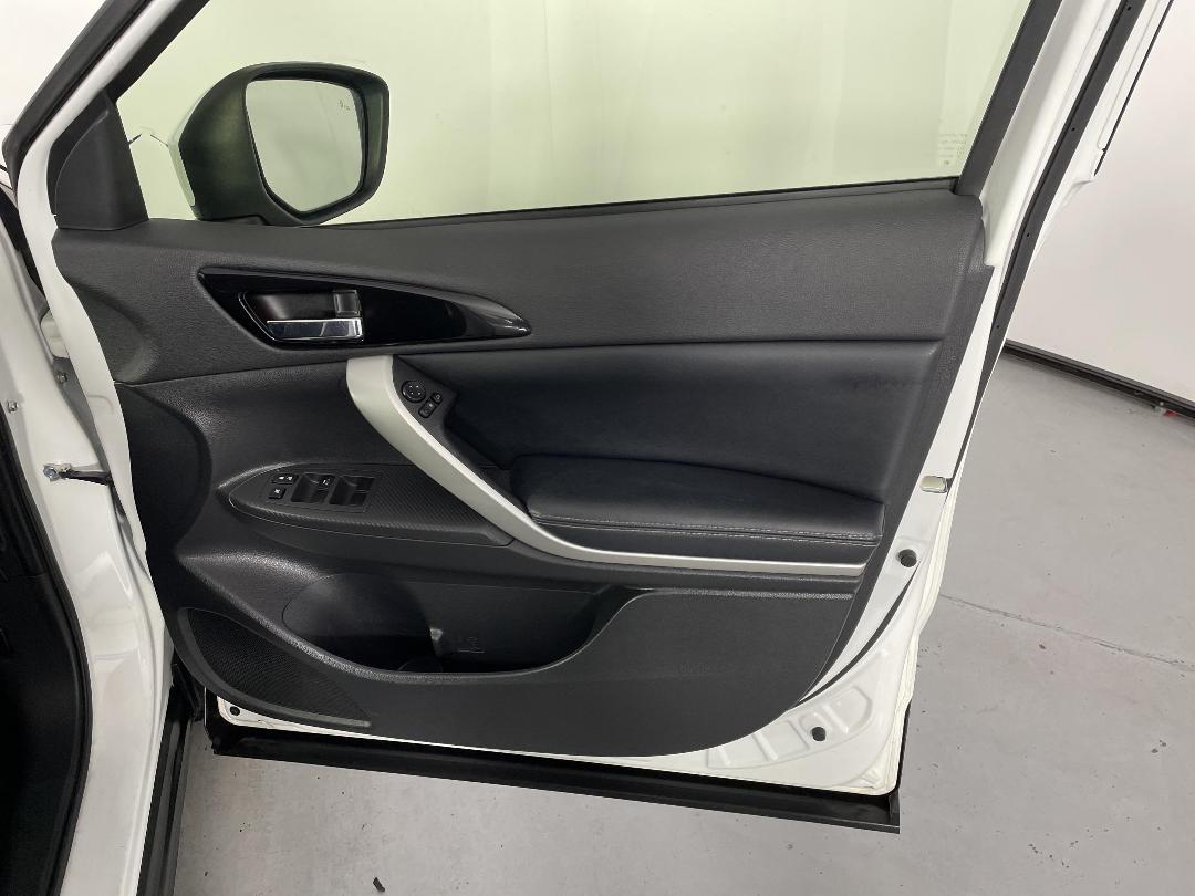 Photo '15' of Mitsubishi Eclipse Cross