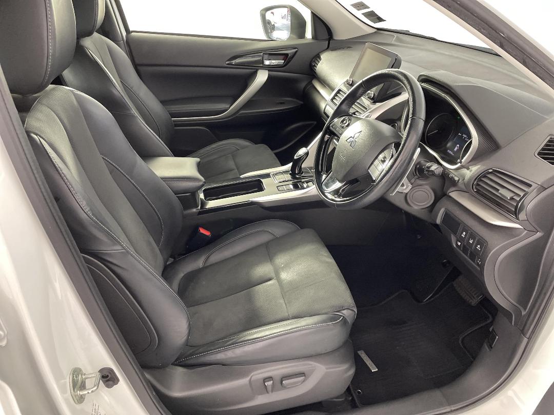 Photo '16' of Mitsubishi Eclipse Cross