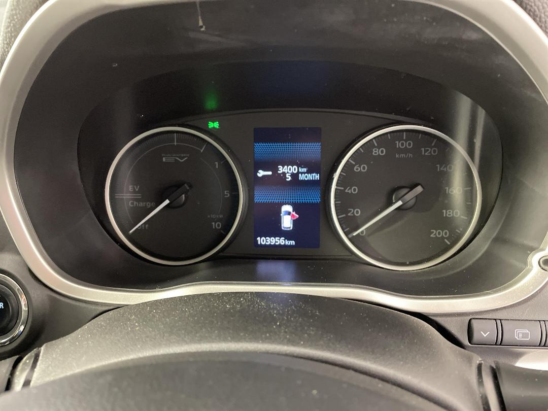 Photo '21' of Mitsubishi Eclipse Cross