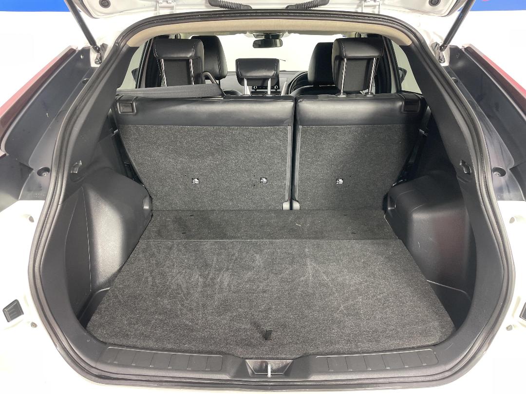 Photo '14' of Mitsubishi Eclipse Cross