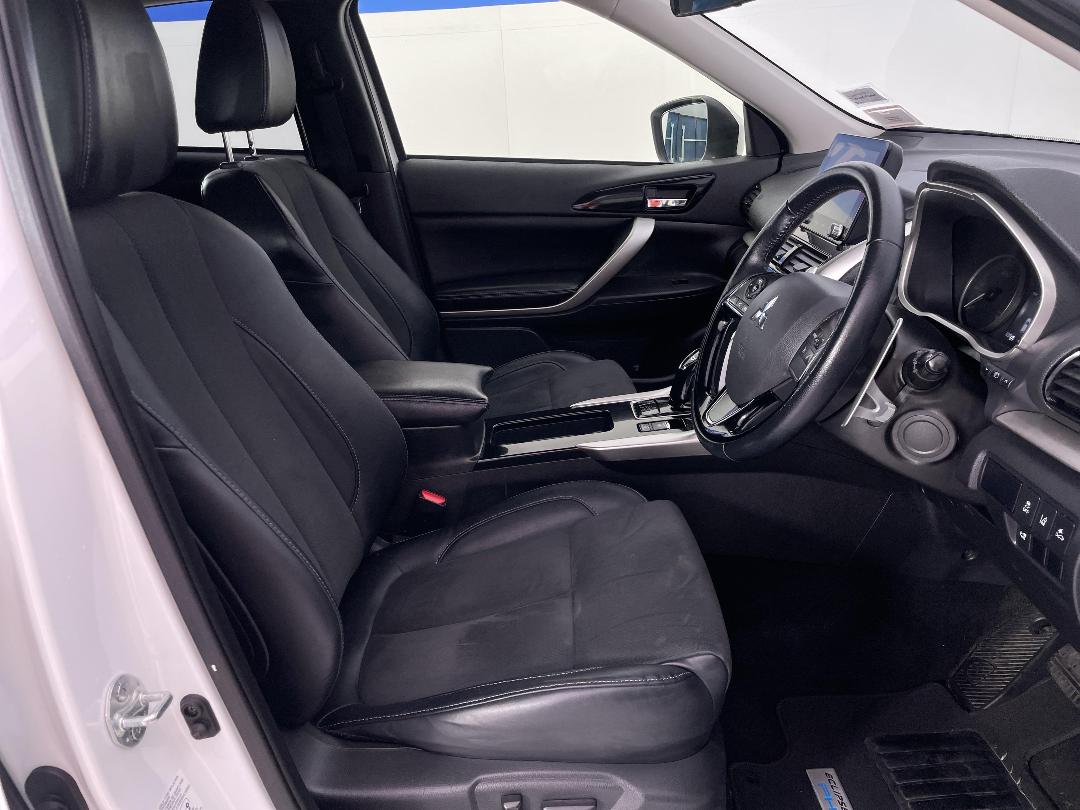 Photo '16' of Mitsubishi Eclipse Cross