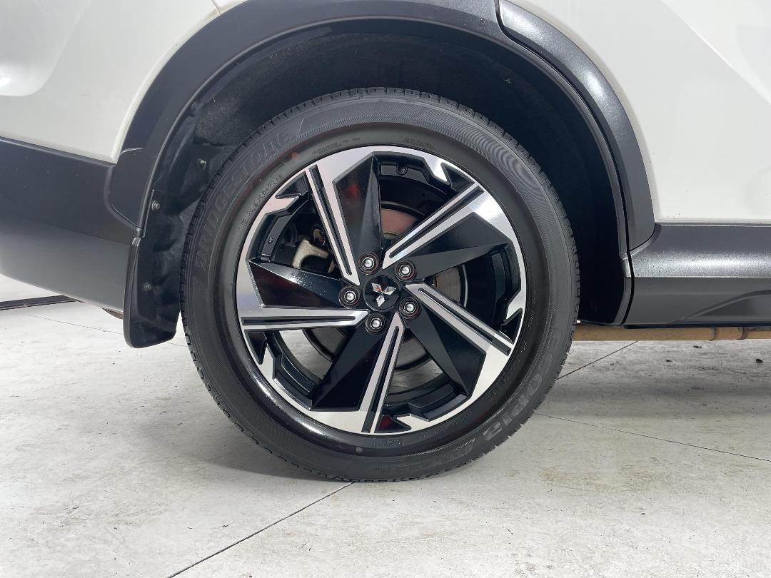 Photo '12' of Mitsubishi Eclipse Cross