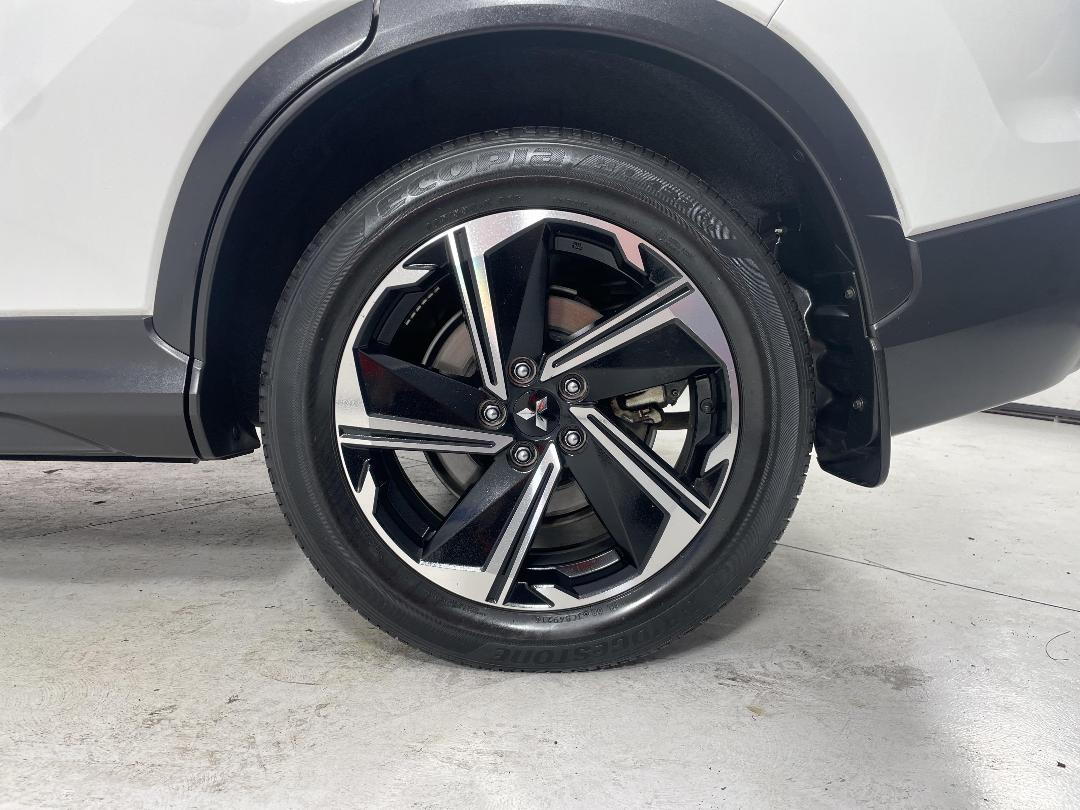 Photo '11' of Mitsubishi Eclipse Cross