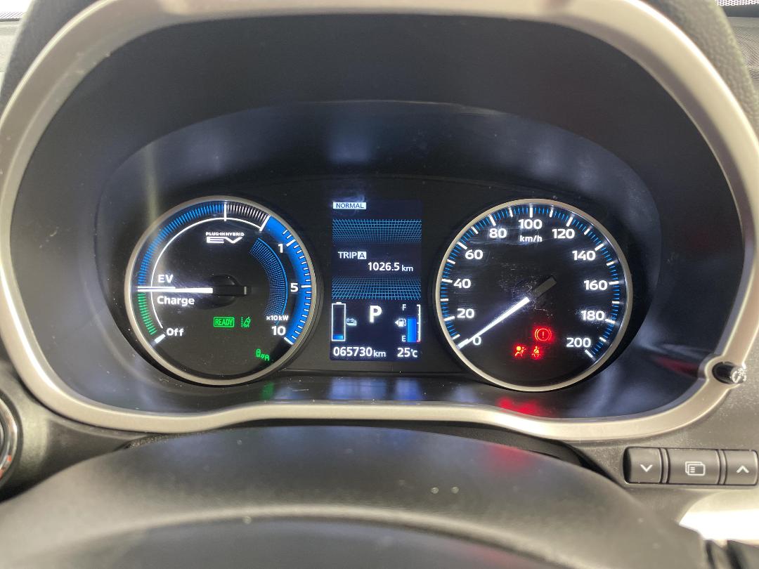 Photo '21' of Mitsubishi Eclipse Cross