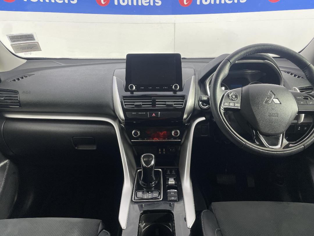 Photo '17' of Mitsubishi Eclipse Cross