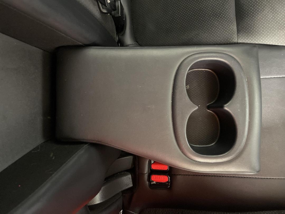 Photo '24' of Mitsubishi Eclipse Cross