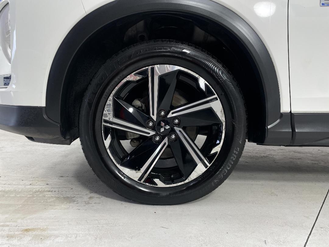 Photo '10' of Mitsubishi Eclipse Cross