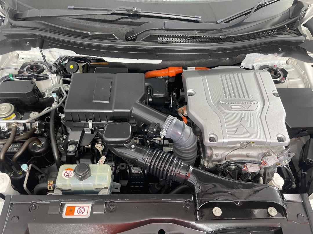 Photo '13' of Mitsubishi Eclipse Cross